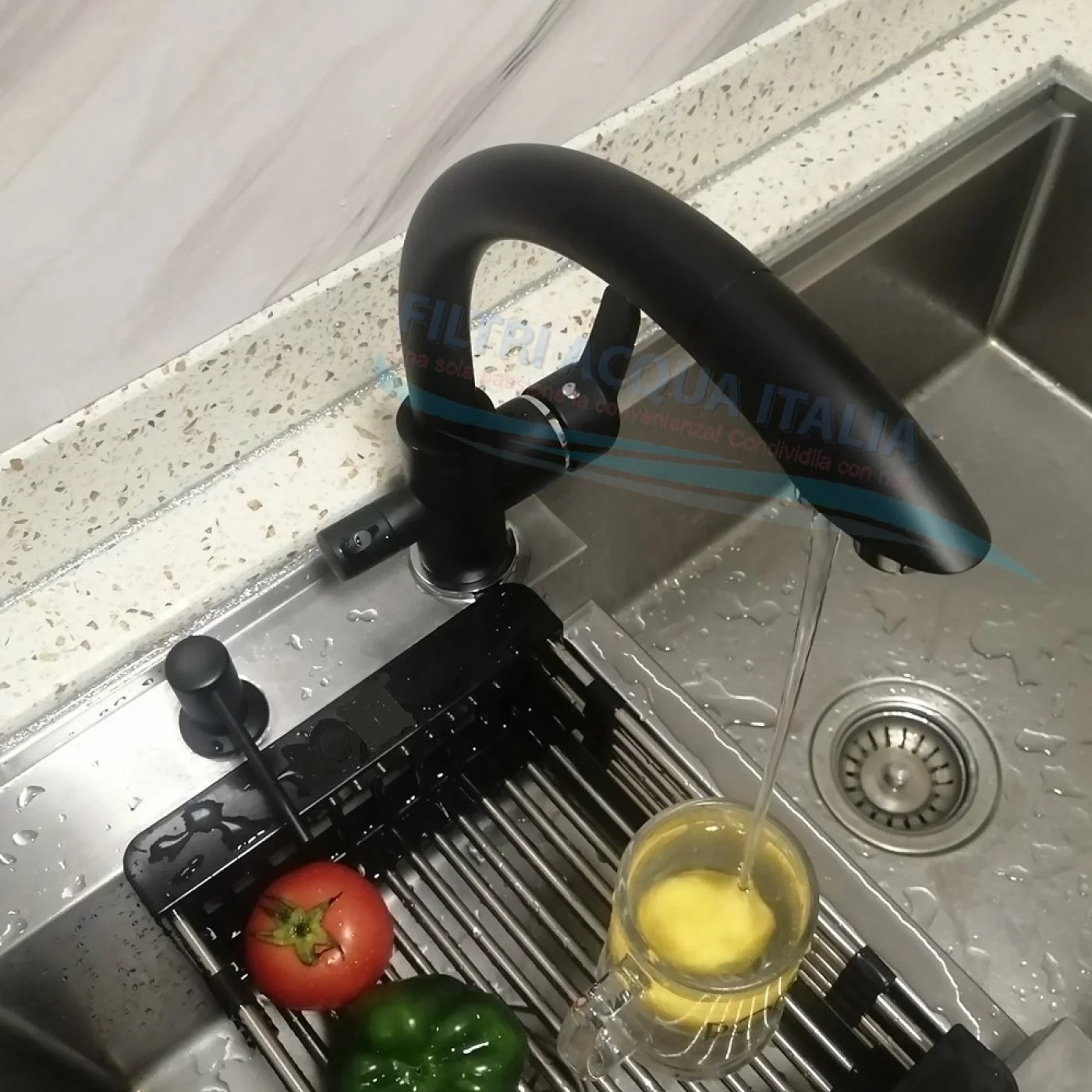 RUBINETTO 3 VIE NERO PER DEPURATORE ACQUA RUBINETTO 3 VIE NERO PER DEPURATORE ACQUA